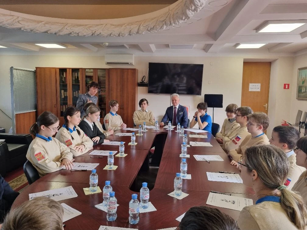 Участие в «Диктанте Победы» на Пискарёвском мемориале: сохранение исторической памяти – общий долг