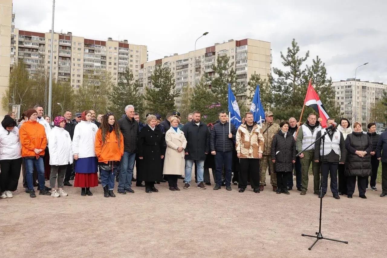 90 декоративных яблонь украсят Муринский парк в честь 90-летия Калининского района