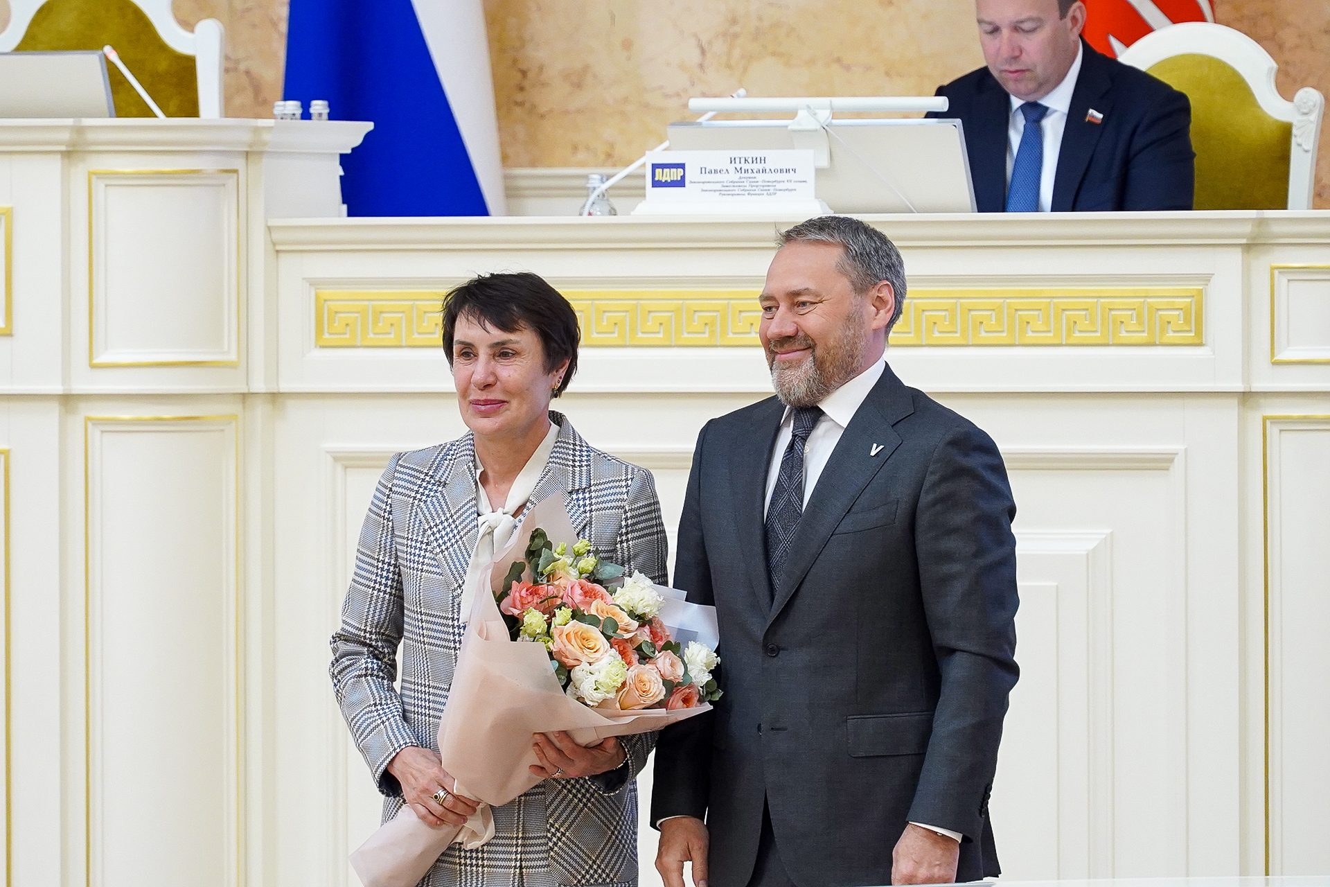 Губернатор Северной столицы выступил с докладом перед депутатами петербургского парламента