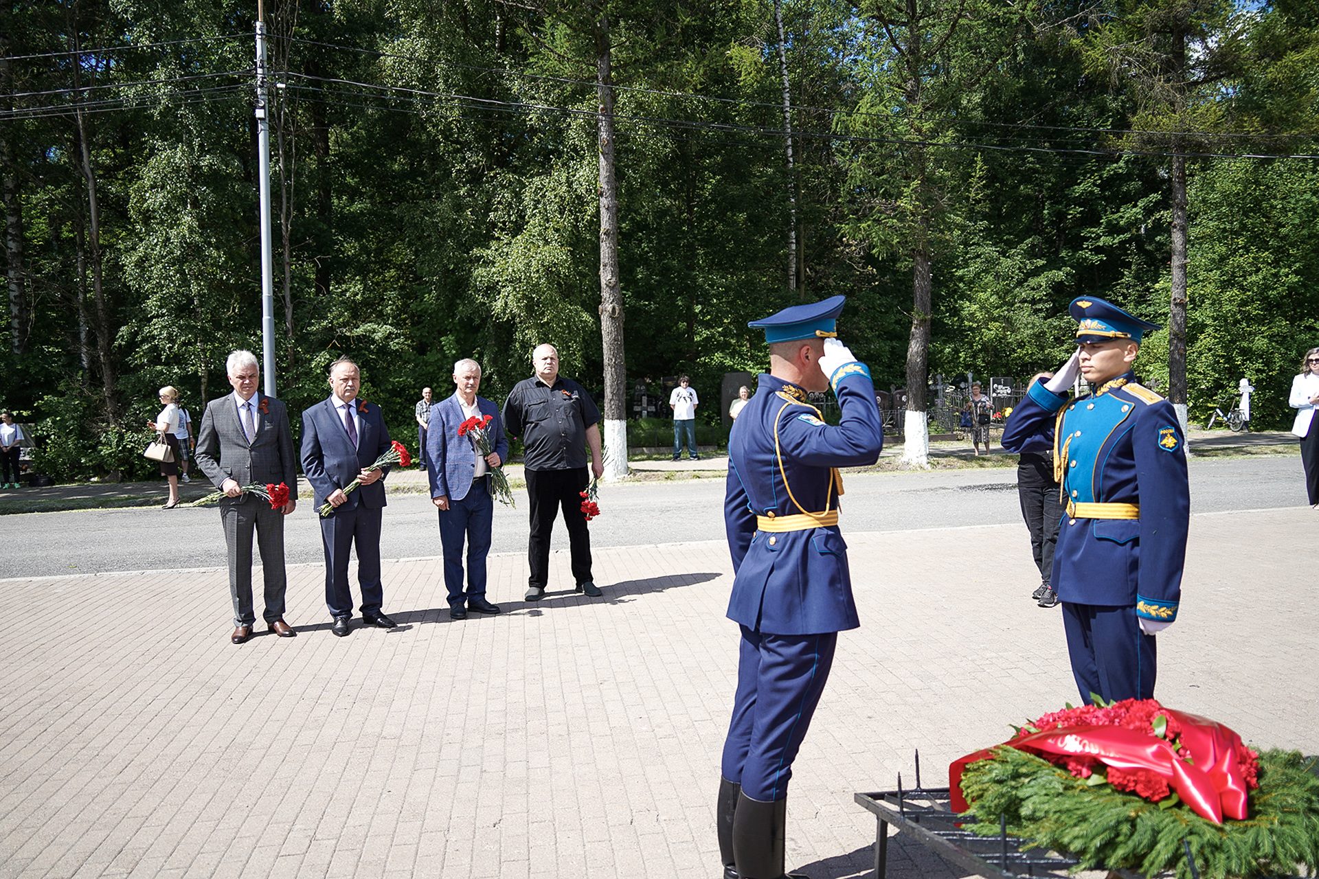 В 85-ю годовщину начала Великой Отечественной войны в Санкт-Петербурге почтили память защитников Родины