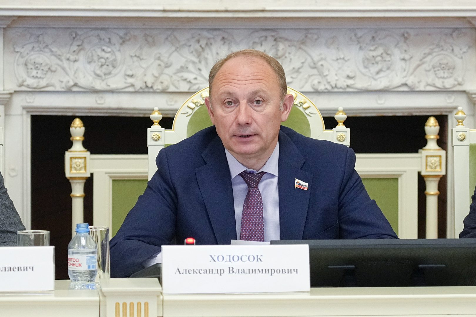 В Петербурге планируют устранить пробел в законодательстве о парковочных местах для инвалидов В Петербурге планируют устранить пробел в законодательстве о парковочных местах для инвалидов