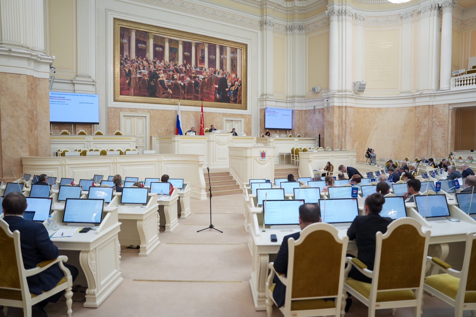 3 июня 2026 года состоялось очередное заседание Законодательного Собрания Санкт-Петербурга