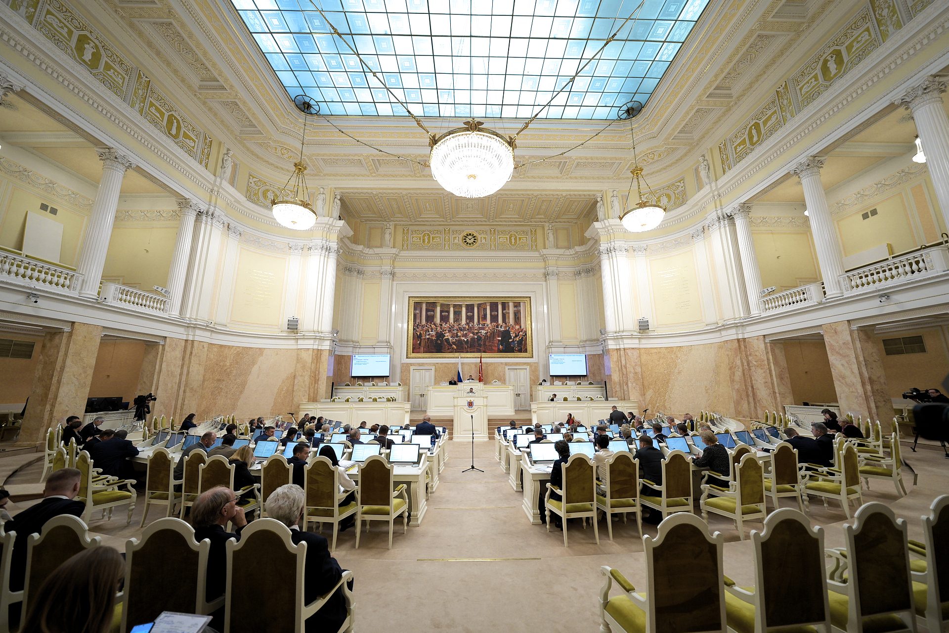 7 октября 2026 года состоялось очередное заседание Законодательного Собрания Санкт-Петербурга