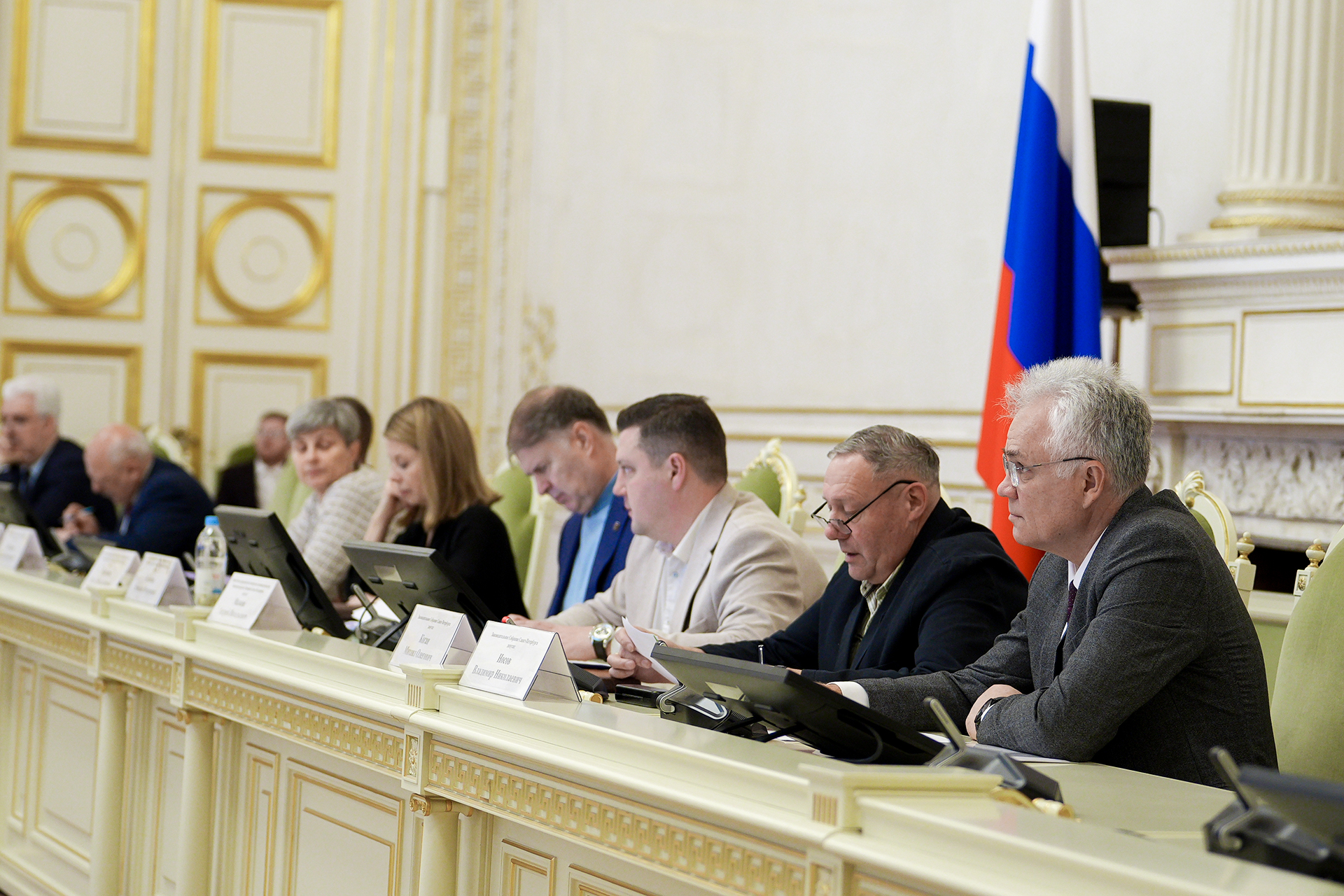 Комитет по законодательству рассмотрел изменения в законы Санкт-Петербурга